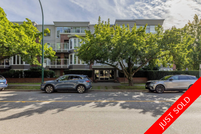 Kitsilano Apartment for sale: Connaught Point 1 bedroom 731 sq.ft. (Listed 2024-09-24)